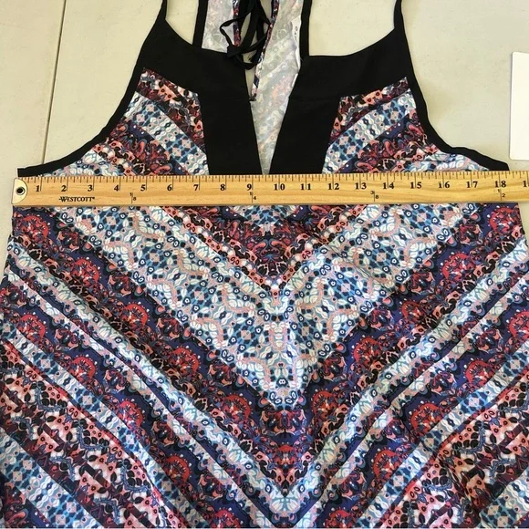 Athleta Chevron dune top size Medium NWT - Picture 11 of 12